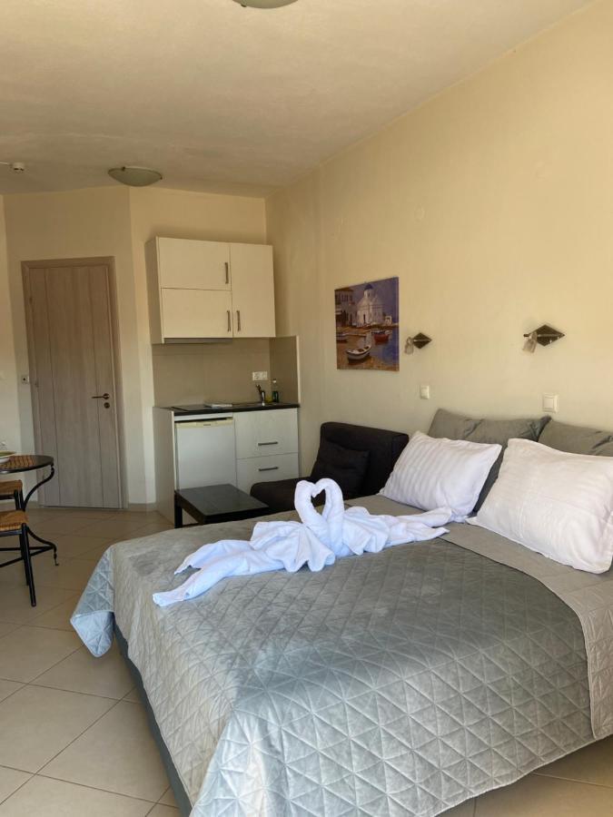 חאניה Candia Hotel מראה חיצוני תמונה